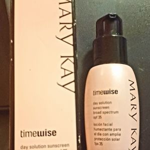 Mary Kay Timewise Day Solution